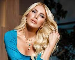 Θα είναι μαζί της η κατερίνα ζαρίφη Adiamfisbhthta H Koryfaia Olwn H Katerina Kainoyrgioy Postare Nea Fwto Kai Egine Viral Neoblogs Gr