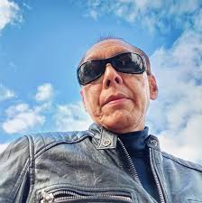 Have you ever seen a $10M green diamond before? 💚 #luxury #diamonds