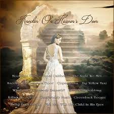 In the film, the song plays after sheriff colin baker, an ally of pat garrett portrayed by slim pickens, is mortally wounded in a shootout with billy the kid's gang. Knockin On Heaven S Door Song Download Knockin On Heaven S Door Mp3 Song Download Free Online Songs Hungama Com