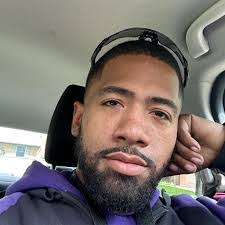 Benjamin Leone's Instagram, Twitter & Facebook