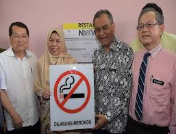 Hemat pangkal kaya, rajin pangkal pandai (artinya orang yg hidup hemat akan menjadi kaya, orang yang rajin belajar. Kempen Larangan Merokok Di Tempat Makan Bukan Hangat Hangat Tahi Ayam Edisi Sabahan