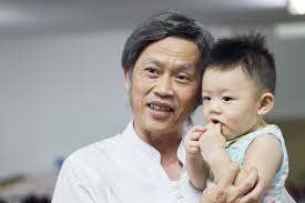 Sự nghiệp diễn xuất của anh bắt đầu với vở tô ánh nguyệt tân thời tuyển lựa ca sĩ. Hoai Linh Báº¥t Ngá» Tiáº¿t Lá»™ Tá»± Tá»­ 4 Láº§n Vi Tháº¥t Tinh NhÆ°ng Khong Cháº¿t