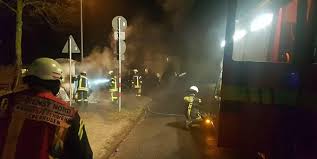 12 immobilienanzeigen für garage zur miete in leverkusen auf kalaydo.de gefunden. Silvester In Leverkusen Bilanz Zur Nacht Feuerwehr Spricht Von Ruhigem Silvester Brand In Garage Kolner Stadt Anzeiger