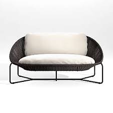 Your outdoor patio furniture should look and feel as great as your indoor furnishings do. Outdoor Lounge Furniture For Patios And Verandas Crate And Barrel