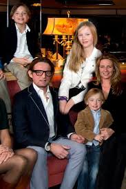 Do you know more about the prins bernhard? Prins Bernhard En Prinses Annette En Kinderen Prinses Margriet Koninklijk Prinses