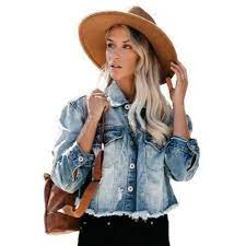 Véritable pièce intemporelle, la veste en jean pour femme se décline en plusieurs modèles chez kiabi, pour satisfaire pleinement toutes les envies. Veste En Jean Dechire Femme Vos Nouvelles Tendances Jean Spot Jean Spot La Mode En Jean Pour Tous