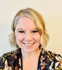 Dena Dunn's Instagram, Twitter & Facebook