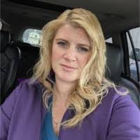 Amber Hillman's Instagram, Twitter & Facebook