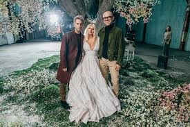 America reacts, nathan cleary blood. Christina Aguilera A Great Big World Share New Music Video For Fall On Me Pm Studio World Wide Music News