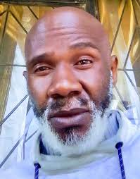 hello new here from Nairobi 🇰🇪 let's chat and see where it will lead us . 