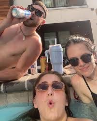 Taylor Repine's Instagram, Twitter & Facebook