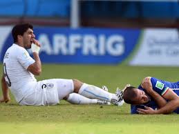 Materazzi reveals what he said that made zidane headbutt him in the 2006 world cup final the italian defender has maintained his silence about what happened and what was said. Luis Suarez Bite Image Is Just As Potent As Zinedine Zidane S 2006 Final Headbutt The Independent The Independent