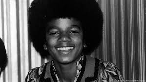 Dubbed the king of pop. Michael Jacksons Jackett Versteigert Aktuell Kultur Dw 11 11 2018