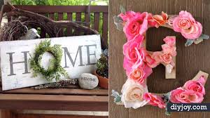 Retirement yard signs, koozies, giant greeting cards, and more! 50 Diy Signs And Letter Crafts For Wall Decor