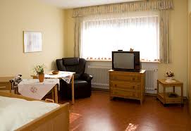 She was buried at burial place, iowa. Haus Margarete