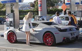 Amber Rose Blac Chyna Cars Kylie Jenner Films Kuwtk As Blac Chyna Responds To Galore Cover Kylie Jenner Car Girly Car Kylie Jenner
