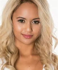 Elizabeth Lorimer's Instagram, Twitter & Facebook