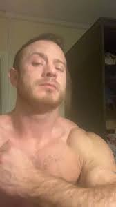 Enjoying my bulking season 5 more months to go 💪💪