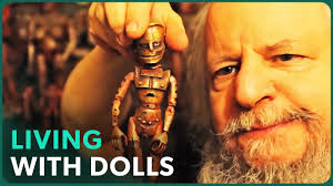 Living Dolls: The Subculture of Doll Collecting