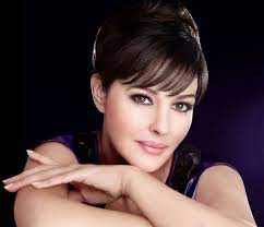 women we love monica bellucci 20 photos suburban men モニカ ベルッチ 美容 モニカ