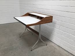George nelson , herman miller desk, steelcase series, vintage, some rust, see images, in white lot 0251 details. George Nelson Desk Galerie Geltinger