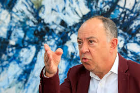 Le ministre Dubé va se représenter