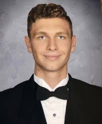 Seven Rivers Medical & Educational Foundation awards scholarships