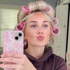 Ana Laura Barraza (@Analaurabarraza)