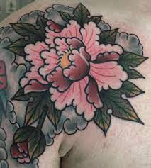Japanese Traditional Flower Tattoo Salon Serpent Amsterdam Traditional Tattoo Flowers Tattoo Salon Flower Tattoo
