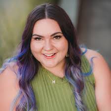 Caitlyn Allen's Instagram, Twitter & Facebook