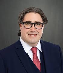 Robert Koontz's Instagram, Twitter & Facebook