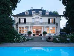 Charmanter und heller altbau mit viel potenzial und gartenparadies in wien. Pin Auf Jugendstil