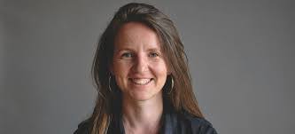 Sarah Fulbright's Instagram, Twitter & Facebook