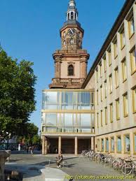 November, in der stadtbibliothek im haus zur münze gezeigt wird. Worms Siegfrieds Einzug In Worms
