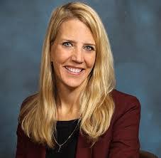 Lisa Kunkle's Instagram, Twitter & Facebook