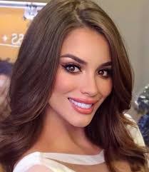 Sara Pavon's Instagram, Twitter & Facebook