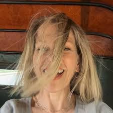 Janis Mackey's Instagram, Twitter & Facebook