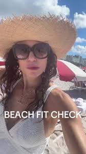 Beach Fit Check: Stylish Outfits for Your Vacation