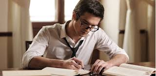 El programa busca ofrecer oportunidades y recursos para que los particulares de la región, del país y en. 5 Carreras Que Puedes Estudiar Si Te Gustan Las Letras