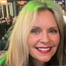 Mandy Huff's Instagram, Twitter & Facebook