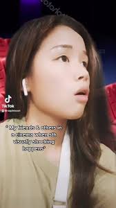 Firstly, yes, this really happens. Secondly, yes, cast life is really  starting to bore me 🥸. 1 like = 1 kiss for my swollen ligament xx