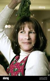Jamie lee curtis christmas 2004 hi-res stock photography and images