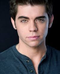 Dustin Stern's Instagram, Twitter & Facebook