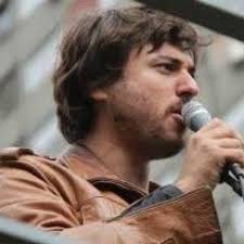 No es a mi a quien debe mostrar un comedor, que rinda cuentas de la fortuna que recibe cada semana y que maneja a su. Juan Grabois Juangrabois Twitter