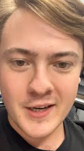 Suzanne Ellery's Instagram, Twitter & Facebook