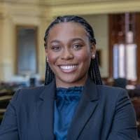 Natoya Smith's Instagram, Twitter & Facebook