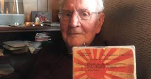 Johnnie Barr's Instagram, Twitter & Facebook