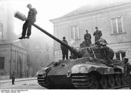1 — мортирки для стрельбы дымовыми гранатами; Bundesarchiv Internet Der Konigstiger