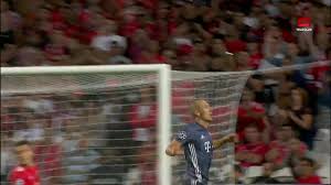 Ich musste meine freundin überzeugen, hereinzukommen, aber am ende der show umarmte sie mich in tränen. Champions League Lyon Dupiert City Seferovic Verliert 20 Minuten