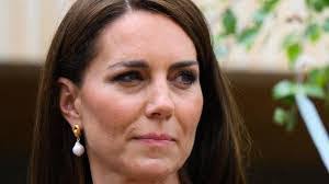 Jonathan Pattinson's Instagram, Twitter & Facebook